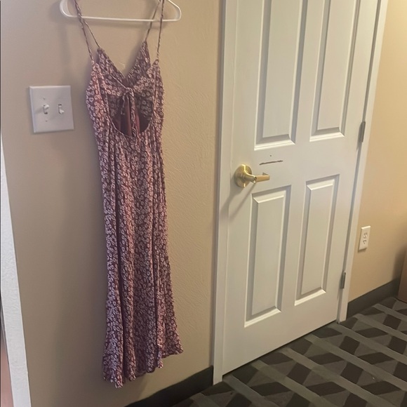 Chic purple with white flowers Print Maxi Dress - Picture 2 of 3